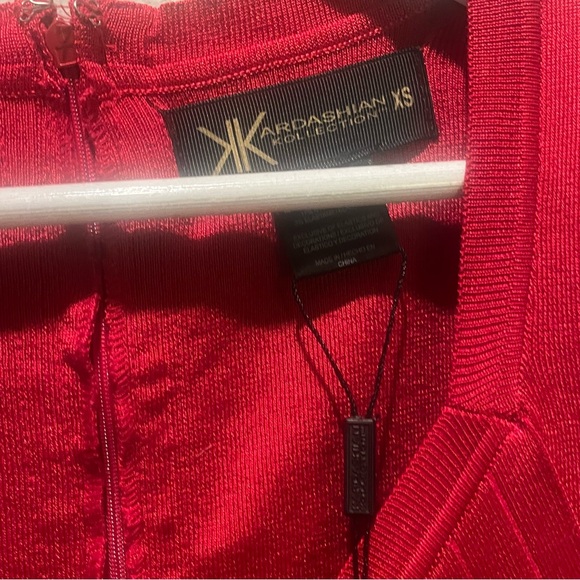 2/$50 Kardashian Kollection Red Knit Bodycon Dress XS NEW NWT - Picture 5 of 8